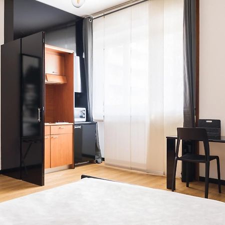 Foresteria Monti Lejlighed Milano Eksteriør billede